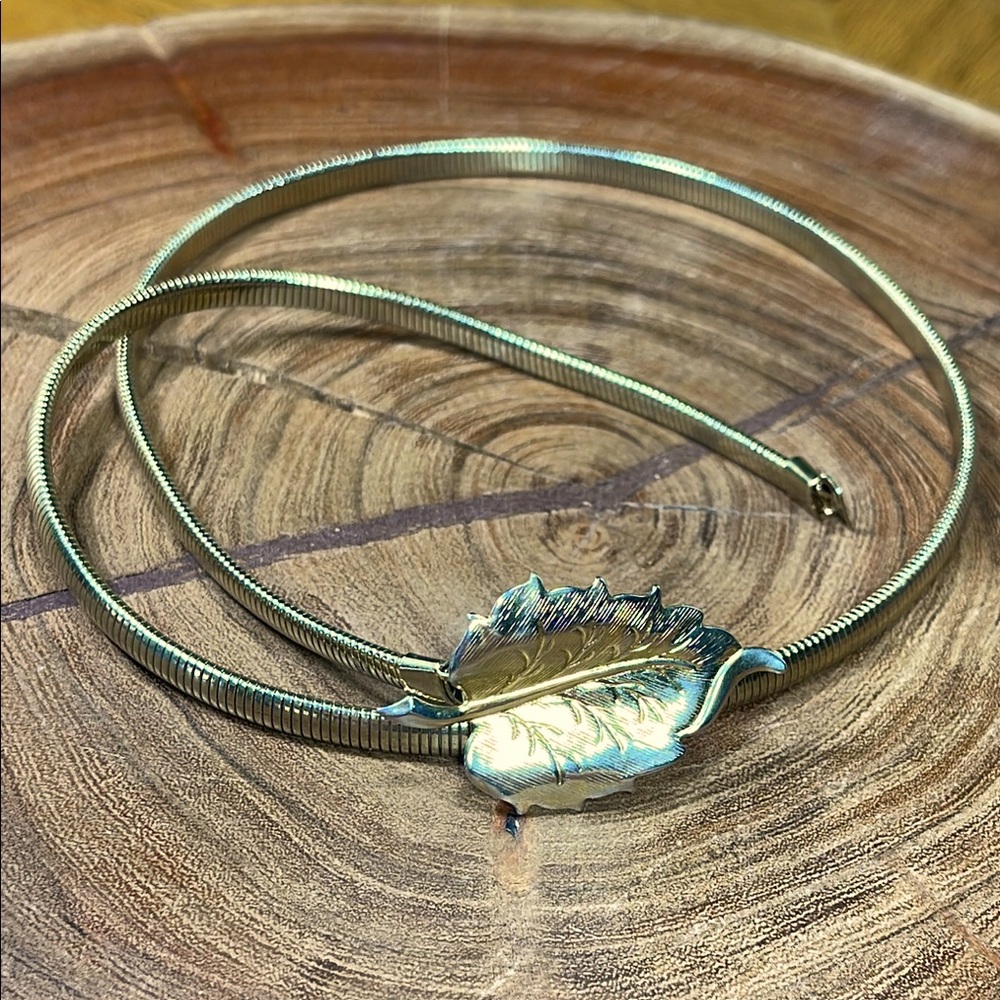 Vintage 70’s, 80’s Leaf Disco Metal Coil Stretch Belt